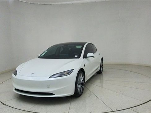 Used 2024 Tesla Model 3 Long Range image 59
