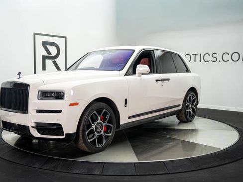 Used 2019 Rolls-Royce Cullinan AWD/4WD image 1