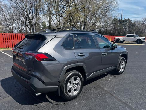 Used 2023 Toyota RAV4 XLE w/ Convenience Package image 4
