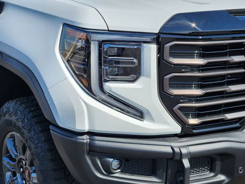 New 2026 GMC Sierra 1500 AT4X image 9