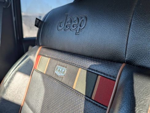 Used 2011 Jeep Wrangler Unlimited 70th Anniversary w/ Connectivity Group image 31