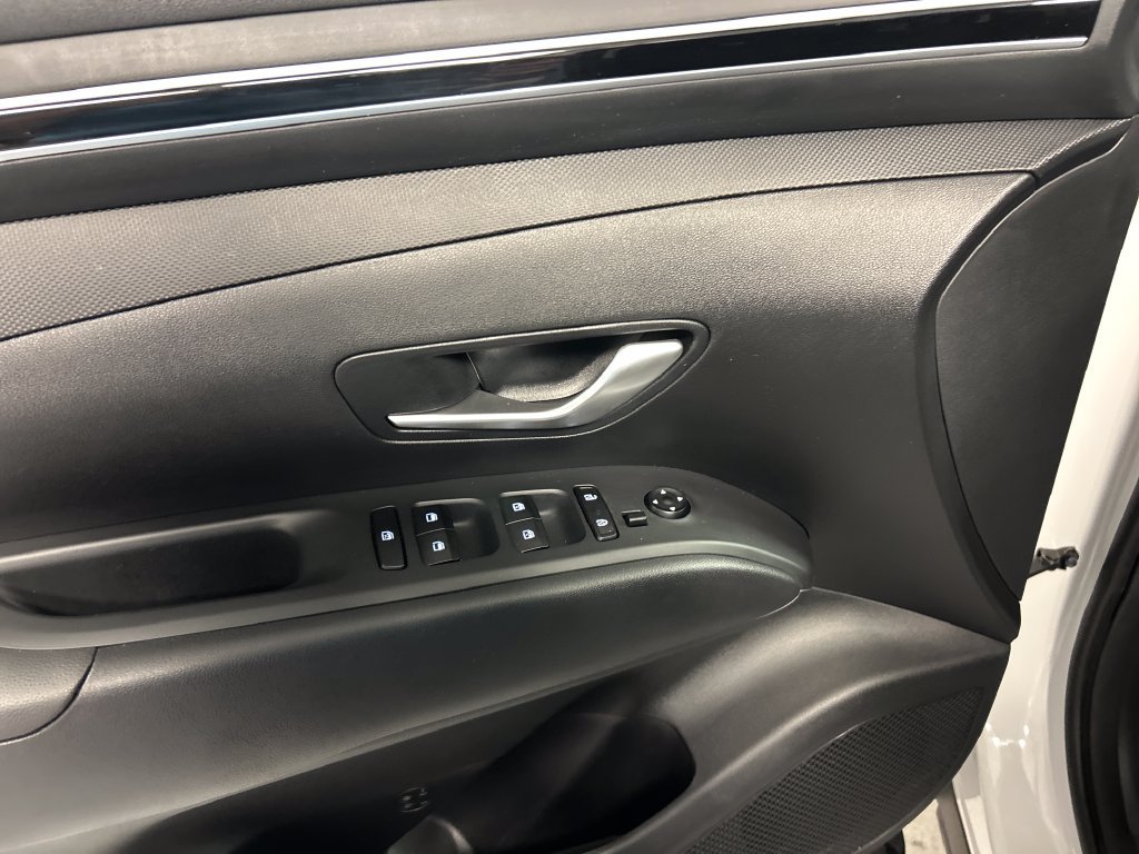 Used 2024 Hyundai Tucson Blue AWD/4WD image 12