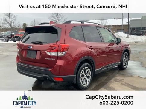 Used 2020 Subaru Forester Premium image 7