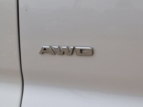 Used 2019 Cadillac XT4 Premium Luxury AWD/4WD image 40