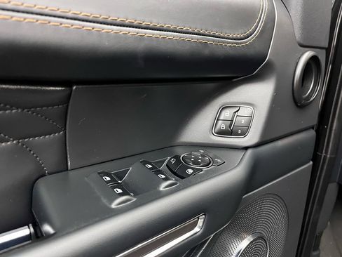 Used 2023 Ford Expedition Max Platinum image 18