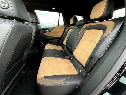 New 2026 Chevrolet Equinox ACTIV image 13