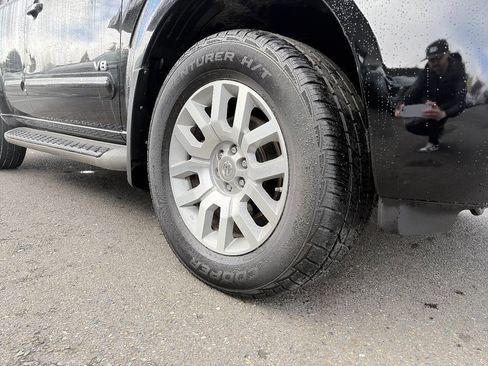 Used 2008 Nissan Pathfinder SE w/ Premium Pkg image 13