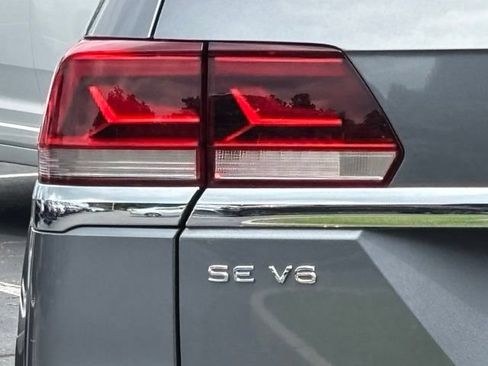 Used 2021 Volkswagen Atlas SE w/ Towing Package AWD/4WD image 13