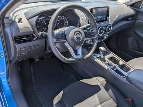Used 2025 Nissan Sentra SV image 17