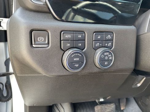 Used 2024 Chevrolet Silverado 2500 LTZ w/ LTZ Convenience Package AWD/4WD image 20