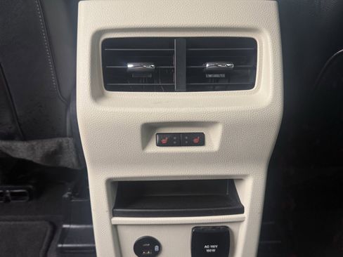 Used 2022 Ford Edge Titanium w/ Equipment Group 301A image 15