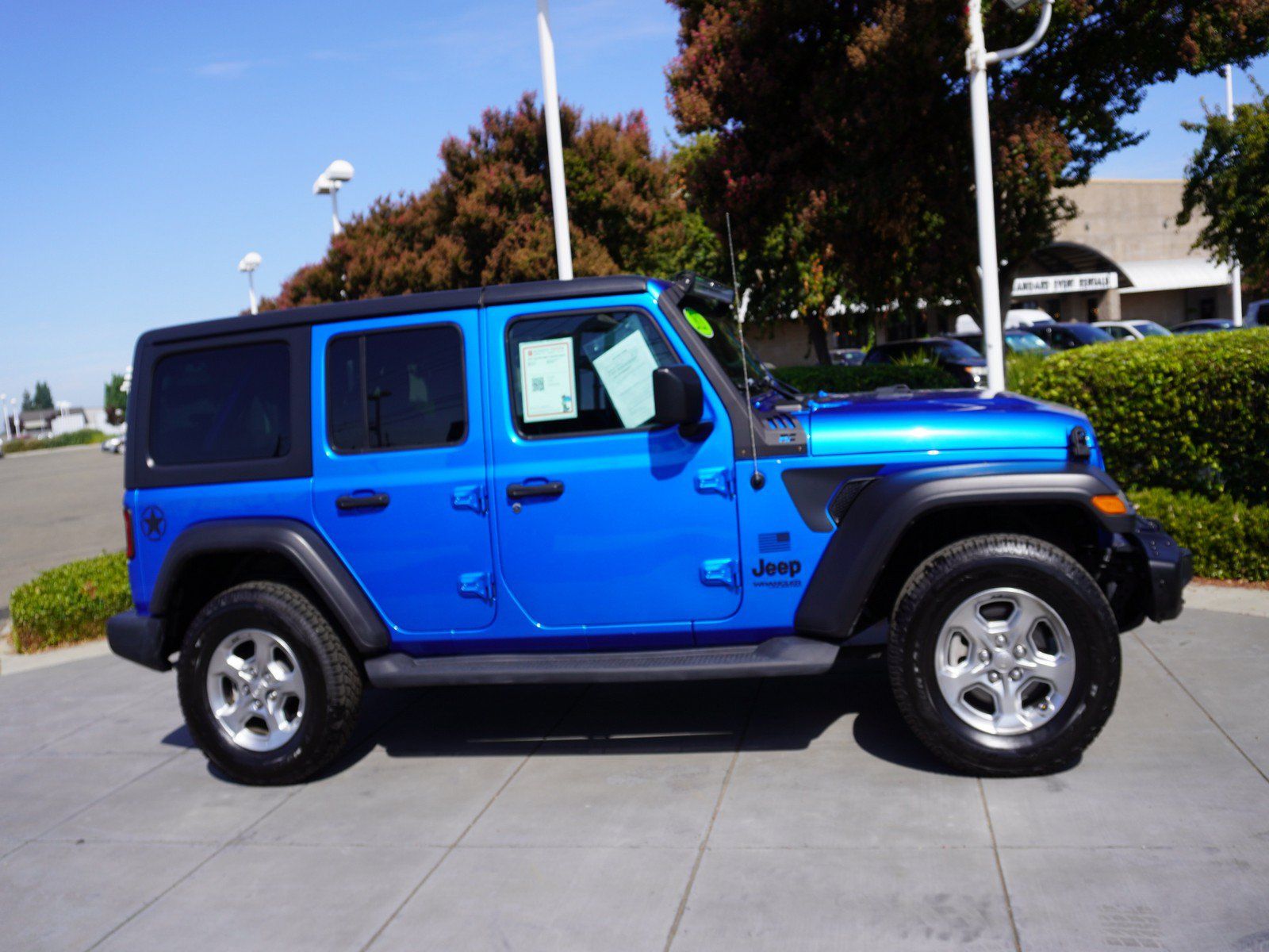 Used 2021 Jeep Wrangler Unlimited Sport AWD/4WD image 4