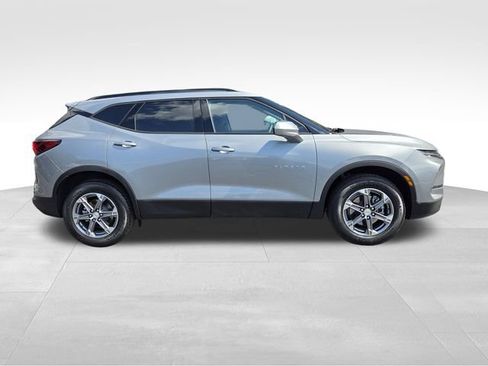 Certified 2024 Chevrolet Blazer LT w/ Convenience Package FWD image 6