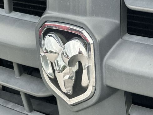 Used 2018 RAM ProMaster 2500 FWD image 11