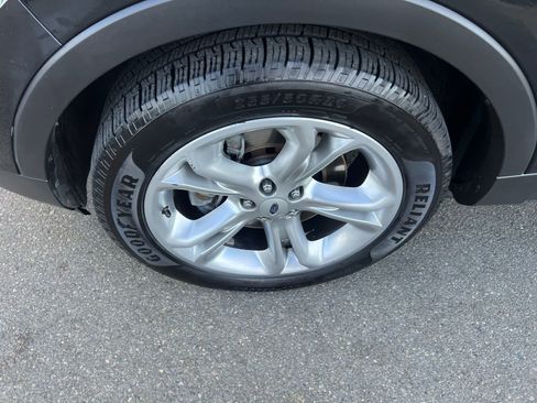 Used 2014 Ford Explorer Limited image 9