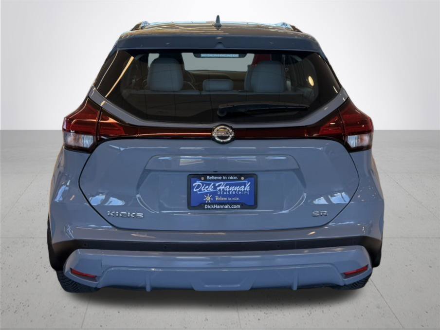 Used 2021 Nissan Kicks SR w/ SR Premium Package FWD image 8