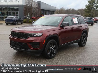 Used 2023 Jeep Grand Cherokee Altitude