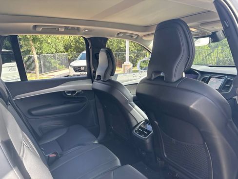 Used 2023 Volvo XC90 B5 Core w/ Protection Package Premier AWD/4WD image 13