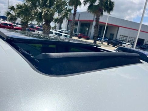 Used 2022 Toyota Tundra Limited AWD/4WD image 6