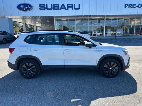 Used 2022 Volkswagen Taos S image 3