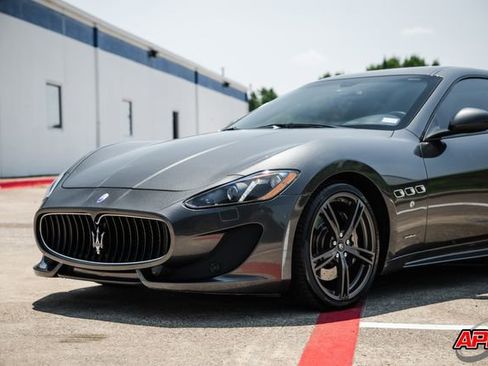 Used 2017 Maserati GranTurismo Sport image 39