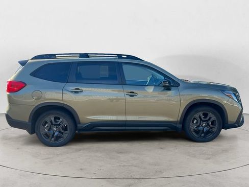 Used 2023 Subaru Ascent Onyx Edition AWD/4WD image 4