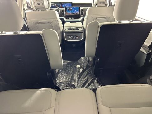 New 2026 Ford Expedition Platinum w/ Driver's Package image 39