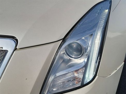 Used 2014 Cadillac XTS Luxury w/ Driver Awareness Package image 21