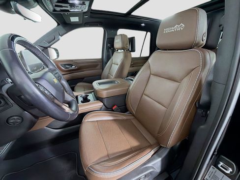 Used 2024 Chevrolet Tahoe High Country w/ Advanced Technology Package image 12