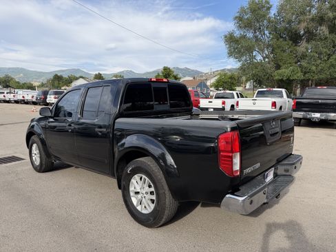 Used 2016 Nissan Frontier SV w/ SV Value Truck Package RWD image 4