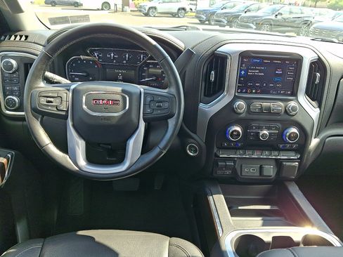 Used 2022 GMC Sierra 1500 SLT w/ SLT Premium Package AWD/4WD image 11
