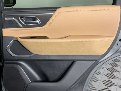 New 2026 INFINITI QX80 Luxe RWD image 25