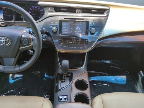 Used 2015 Toyota Avalon XLE Touring FWD image 14