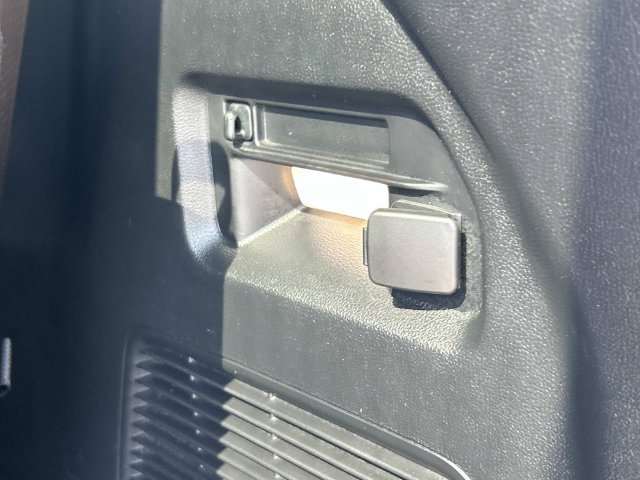 Certified 2023 Ford Explorer XLT AWD/4WD image 23