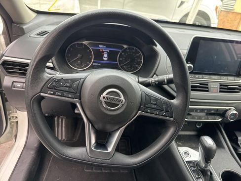 Used 2020 Nissan Altima 2.5 S image 9