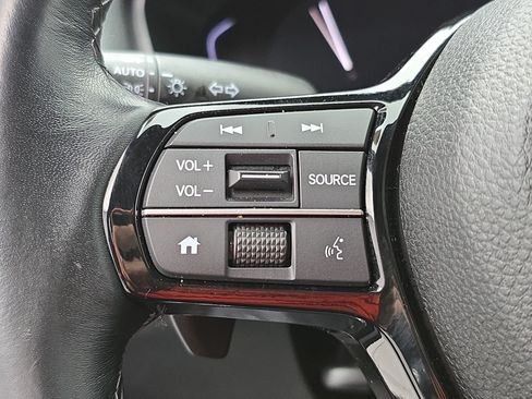 Used 2025 Honda Civic Sport image 16