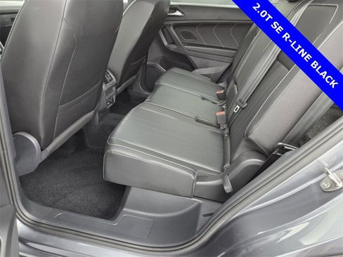 Used 2022 Volkswagen Tiguan SE R-Line image 25