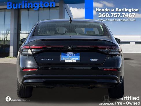 Used 2024 Honda Accord Touring image 6