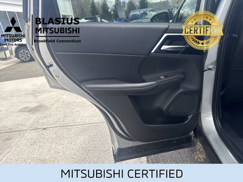 Used 2024 Mitsubishi Outlander SE AWD/4WD image 30