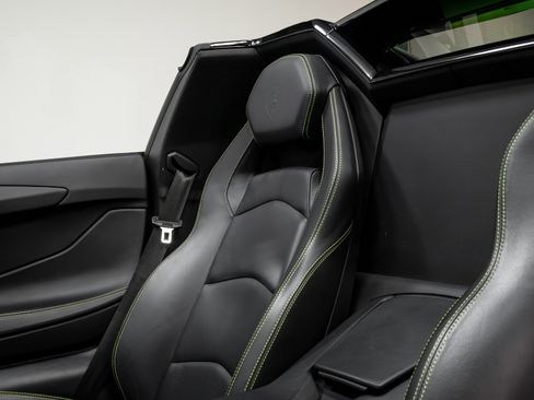 Used 2015 Lamborghini Aventador LP 700-4 image 8