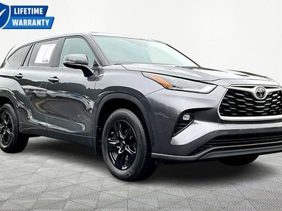Used 2024 Toyota Highlander LE