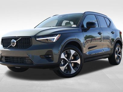 New 2026 Volvo XC40 B5 Plus w/ Protection Package Premier