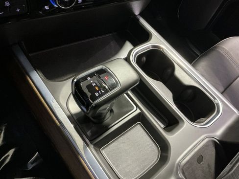 Used 2024 Chevrolet Silverado 1500 High Country AWD/4WD image 23