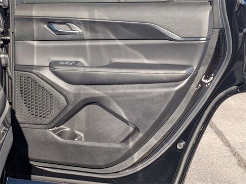 New 2025 Jeep Grand Cherokee L Altitude image 33