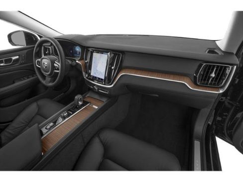 Used 2024 Volvo S60 B5 Core FWD image 15