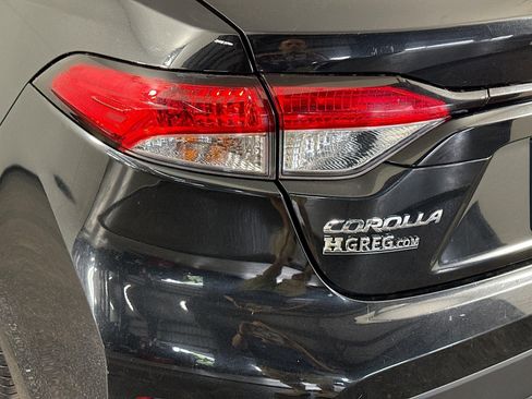 Used 2021 Toyota Corolla LE image 35