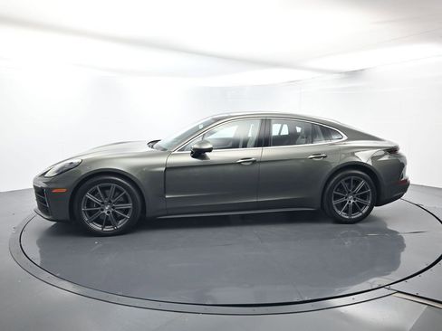 Certified 2026 Porsche Panamera 4 AWD/4WD image 2