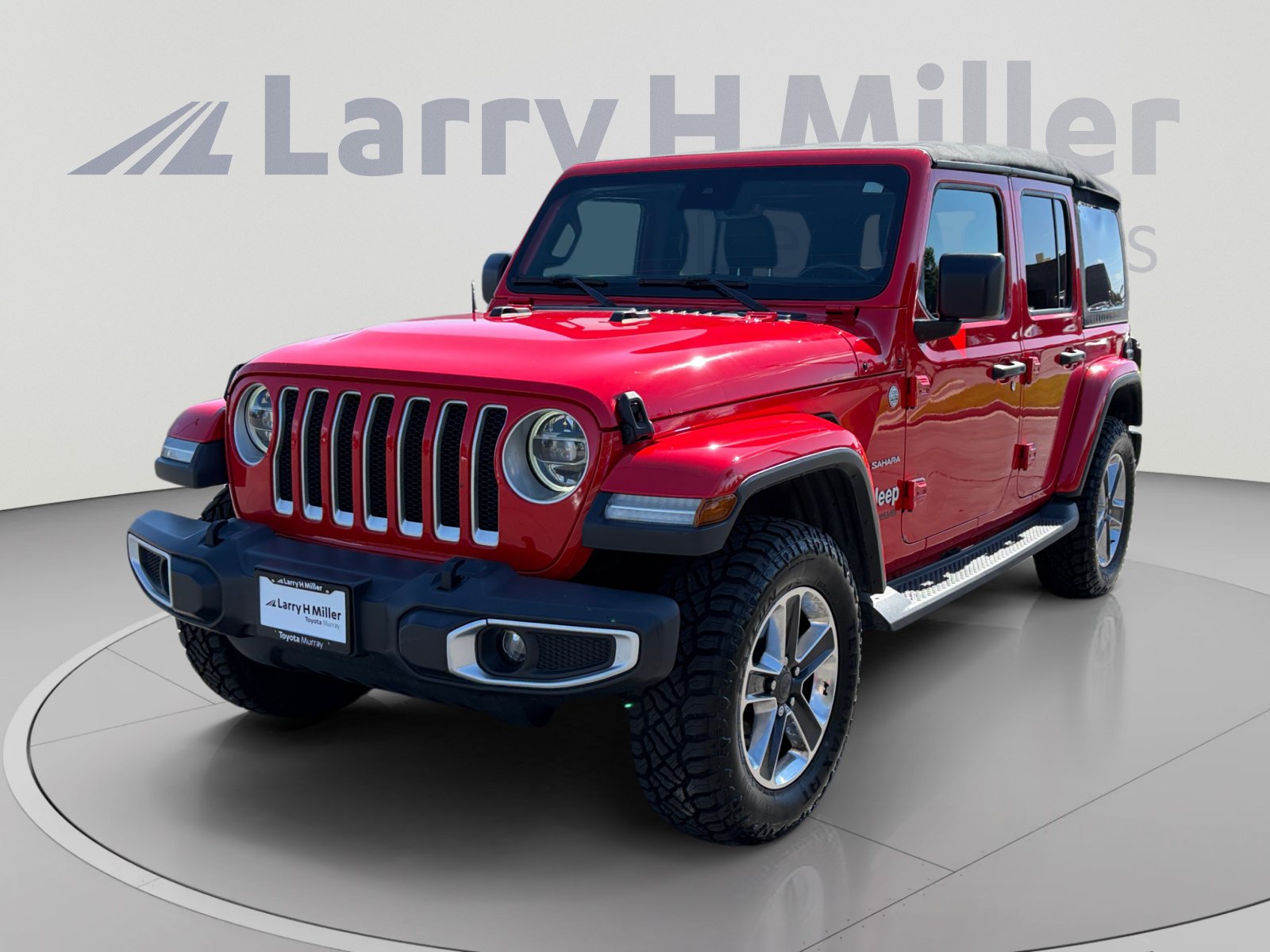 Used 2019 Jeep Wrangler Unlimited Sahara w/ Dual Top Group AWD/4WD image 1