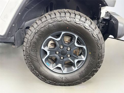 Used 2023 Jeep Wrangler Unlimited Rubicon 4xe w/ Cold Weather Group AWD/4WD image 37