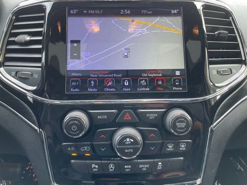 Used 2019 Jeep Grand Cherokee Limited AWD/4WD image 22